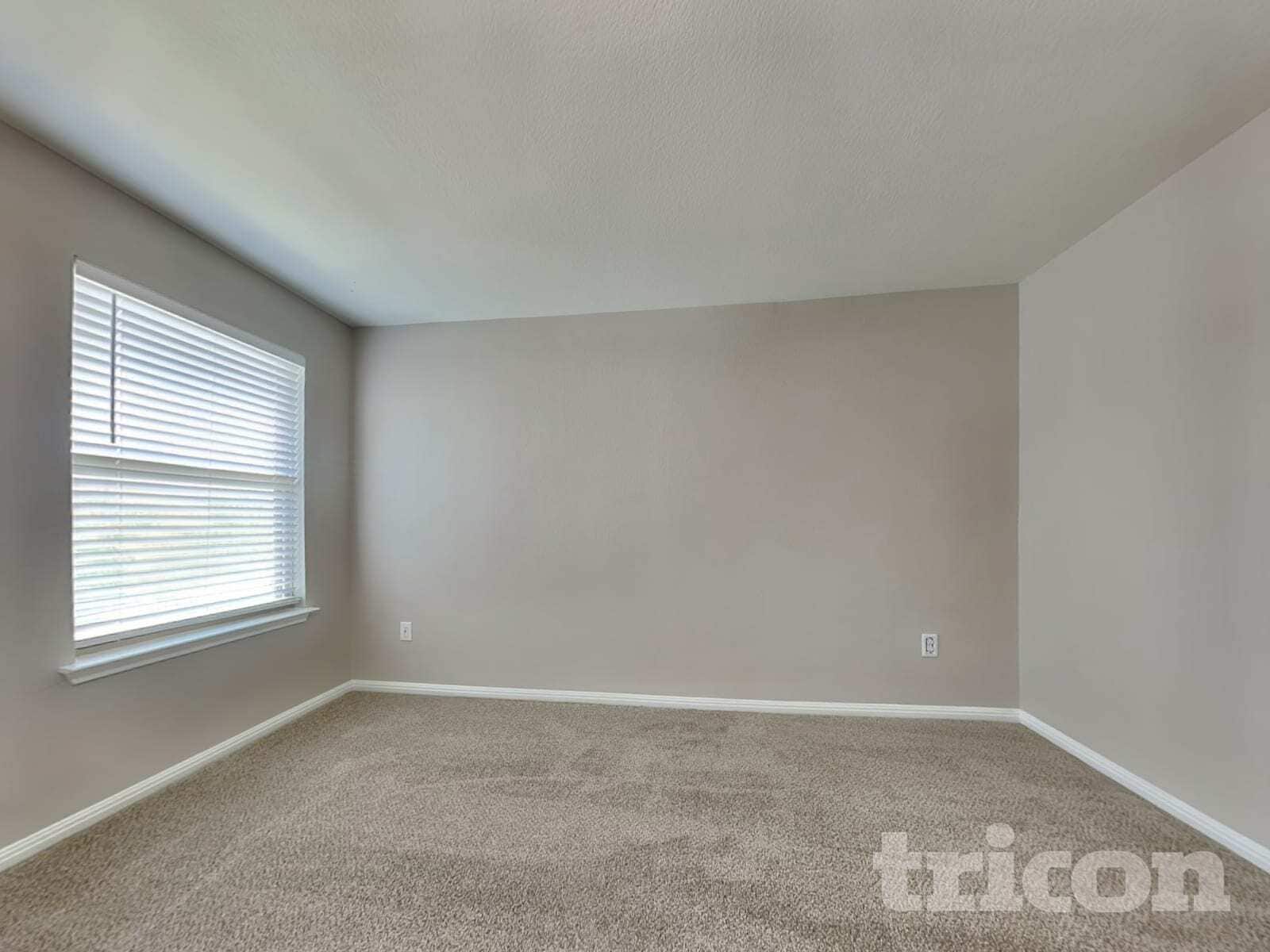 Building Photo - 5343 Marsh Ln