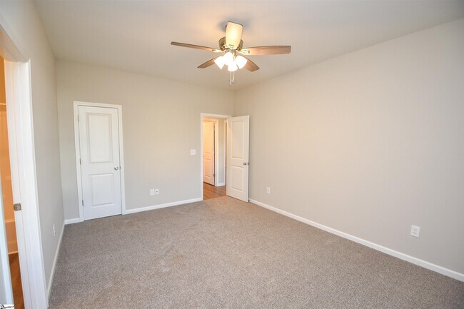 Building Photo - 105 Cunningham Rd