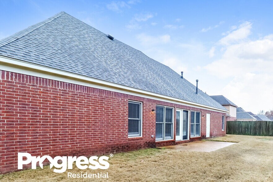 Building Photo - 6561 Karista St