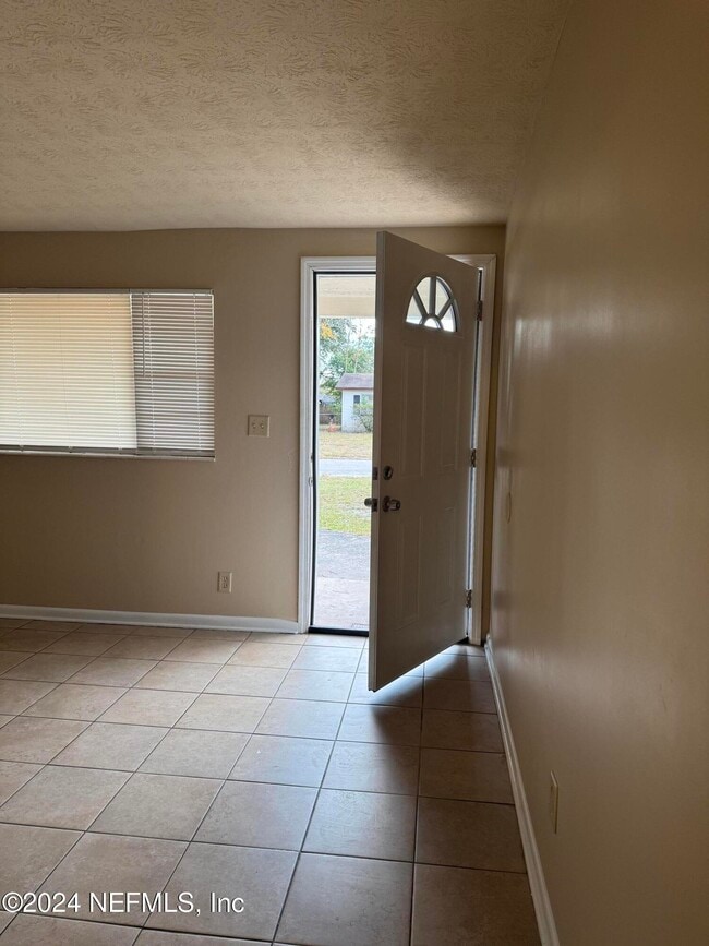 Building Photo - 5719 Marlin Ct