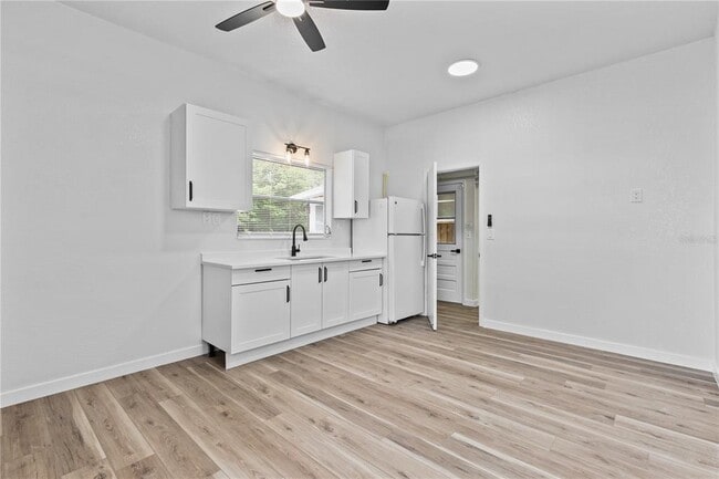 Building Photo - 1803 E Orange Ave