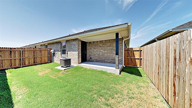 Building Photo - 4920 Avion Ct