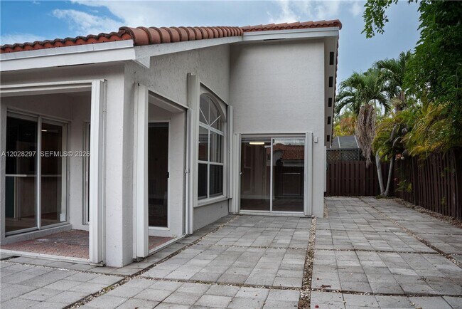 Building Photo - 11252 NW 58th Terrace