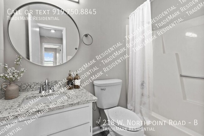 Building Photo - 218 W Northpoint Rd