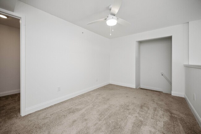 Building Photo - 231 Walton Ave