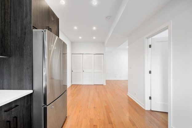 Building Photo - 1217 W Wellington Ave