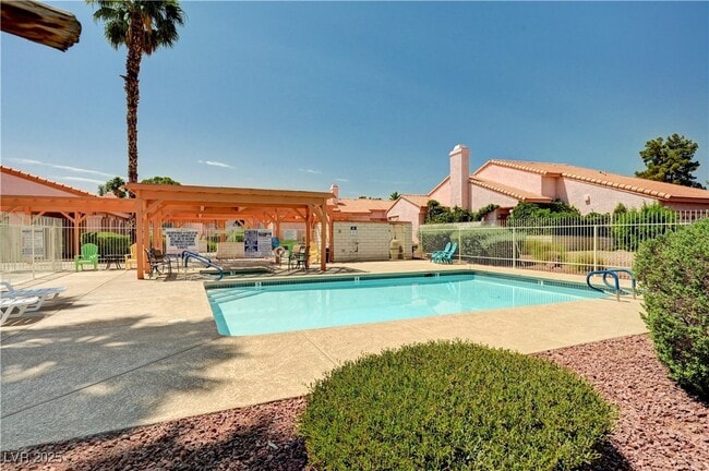 Building Photo - 618 Cervantes Dr