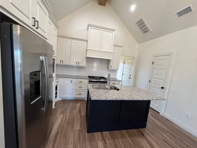 Building Photo - Easy Living with AMRR: Beautiful 4-Bedroom Home Near HEB