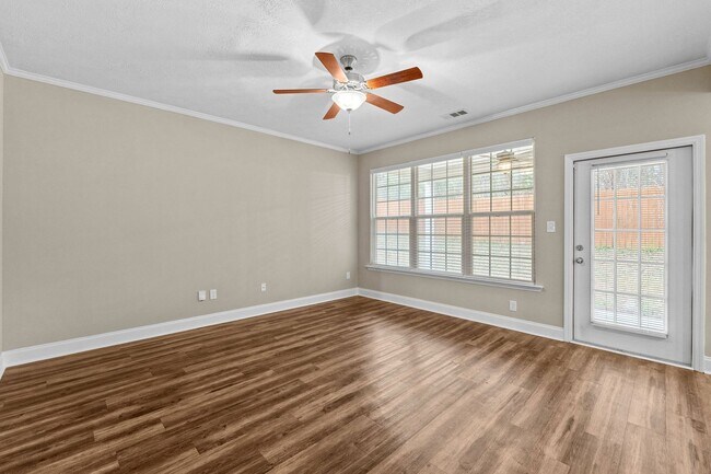 Building Photo - 473 Riley Ln