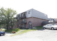 Building Photo - Whispering Isle Apartments
