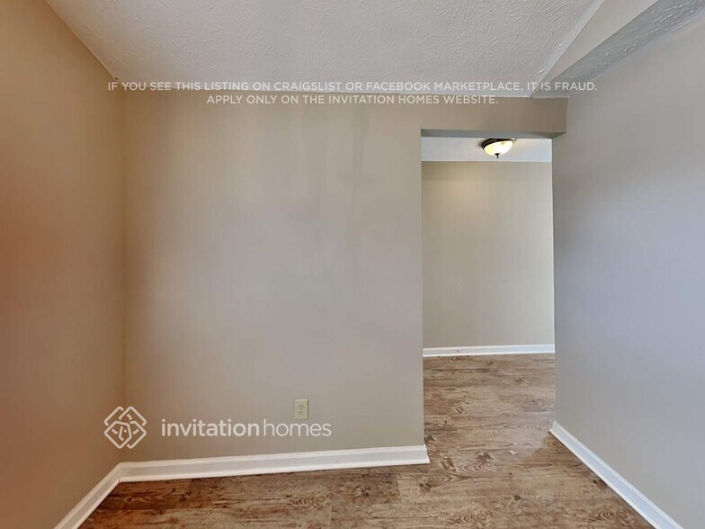 Building Photo - 7951 E Field Dr
