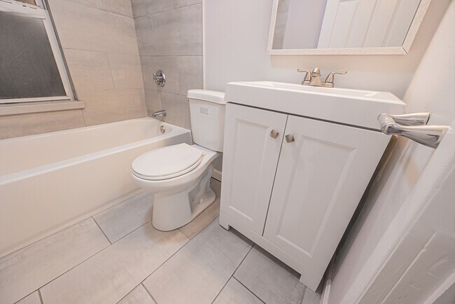 Building Photo - 49 Essex St