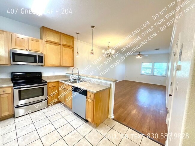 Building Photo - 407 Greenleaf-204