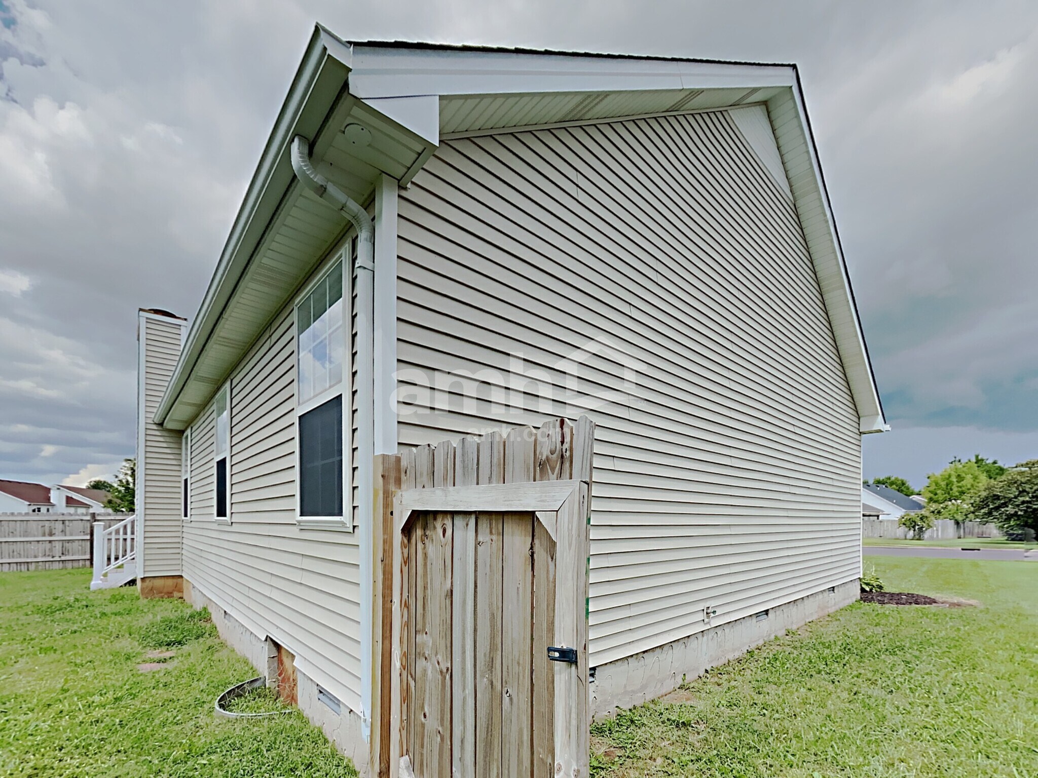 Building Photo - 1543 St Andrews Dr