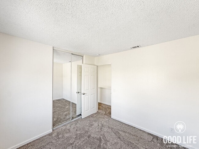 Building Photo - Stylish 4B/2.5BA Home in Moreno Valley with Attached Garage and Upgraded Interiors