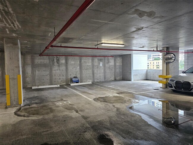 Building Photo - 100 E Las Olas Blvd