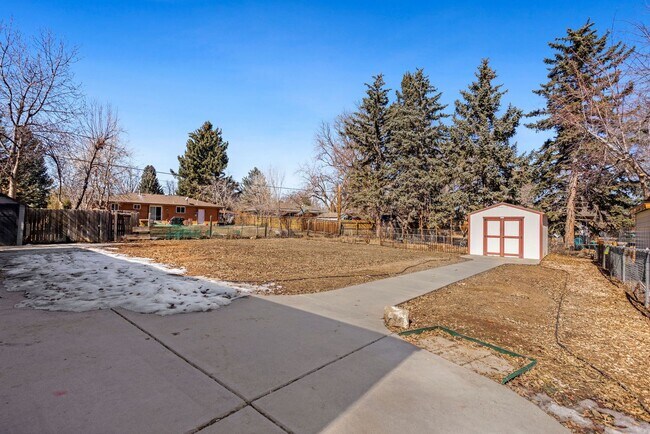 Building Photo - Updated 4 Bedroom Home in South College Heights