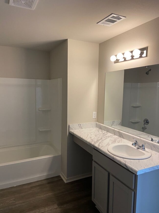 Building Photo - *Pre-leasing* Four Bedroom | Two Bath Home...