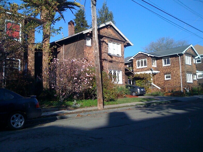 2715 Parker Street - 2615 Parker St