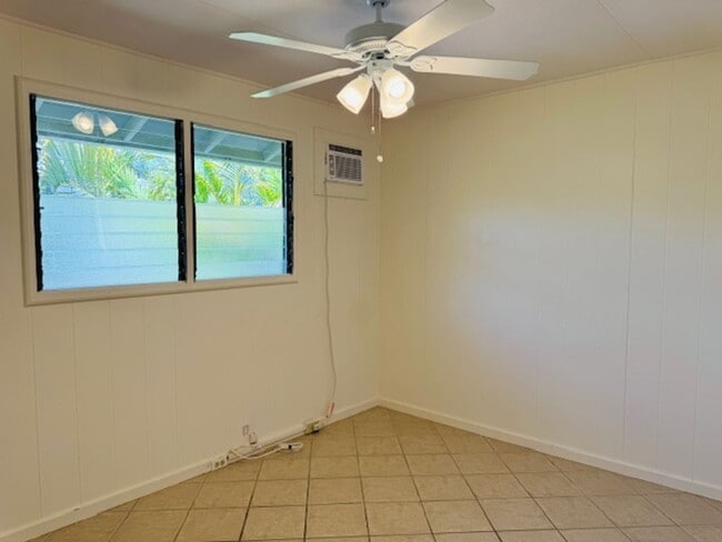 Building Photo - 4 Bedroom, 2 Bathroom house near Kailua Be...