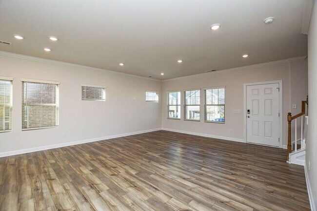 Building Photo - Like New All Brick Home in Mint Hill!