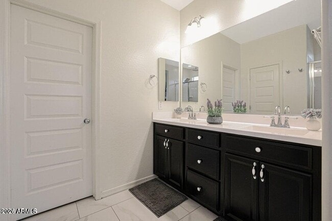 Building Photo - 2112 S 123rd Ln