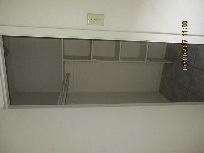 Building Photo - 18719 Lippizaner Dr