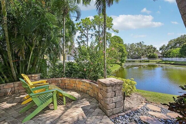 Building Photo - "Pool Home! Spacious 3-Bed, 2-Bath Gem on Shoreline Drive, Clearwater"