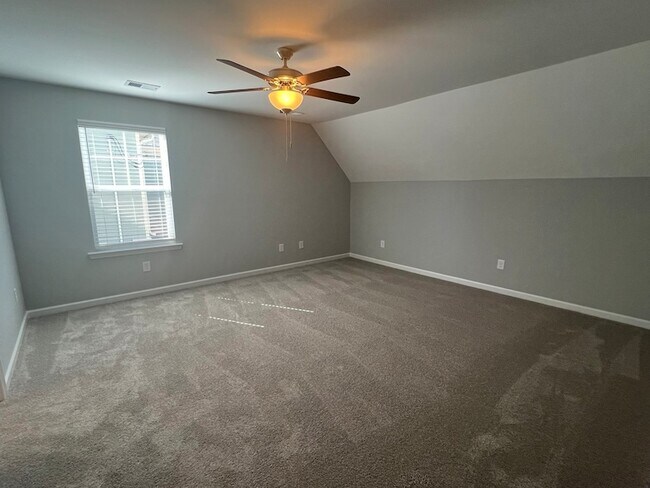 Building Photo - 58 Stonehenge Ln