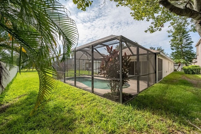 Building Photo - 4 BEDROOM POOL HOME IN SUNTREE!!!!!!!