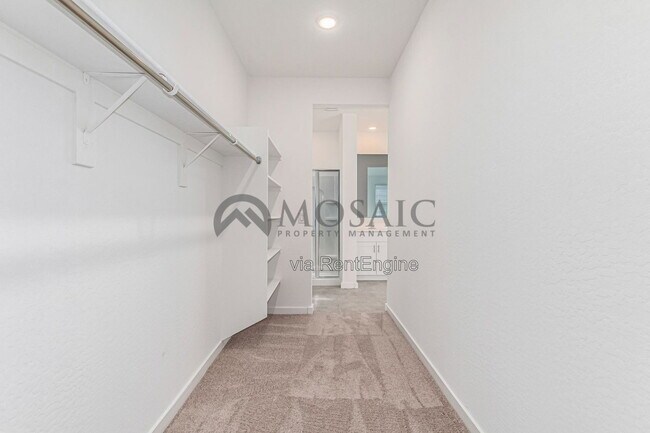 Building Photo - 8821 W Agora Ln