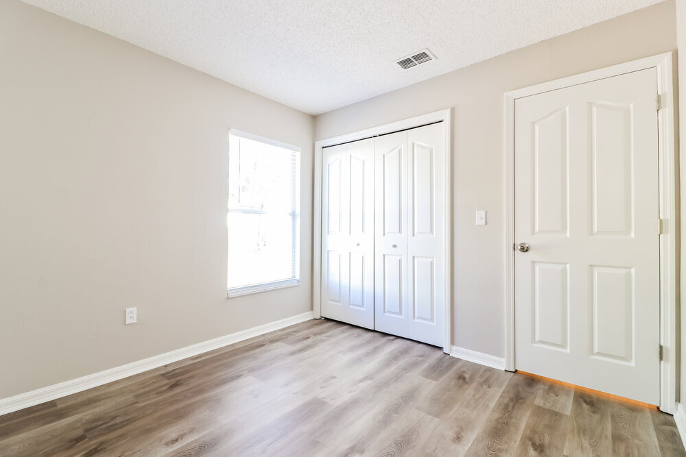 Building Photo - 5601 Brookdale Way