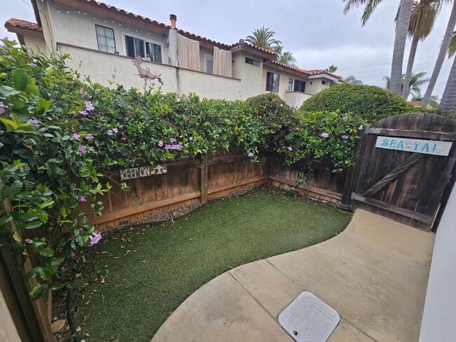 Building Photo - 1 BD / 1 BTH Home on Hornblend with Parking in Pacific Beach San Diego
