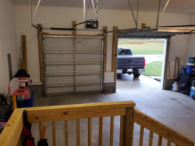 Building Photo - Tranquil Expanse : 4BR | 2.5 BA , House in Moncks Corner