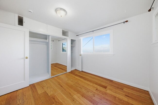 Building Photo - 2312 Wooster Ave