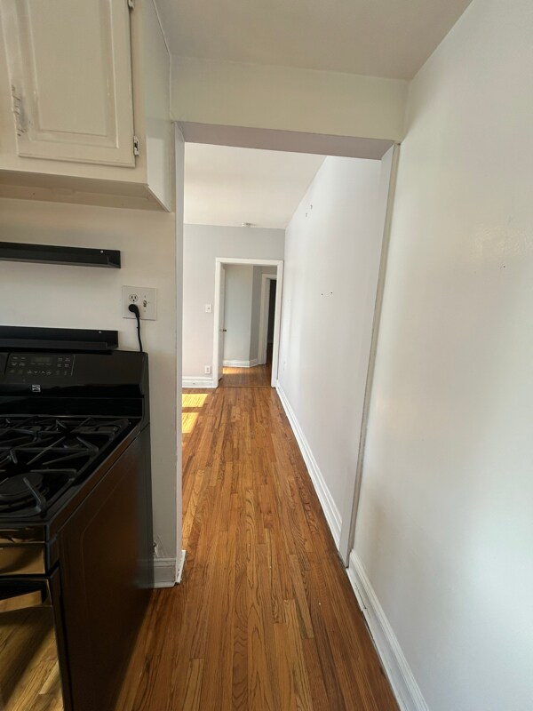 Building Photo - 4409 N Kenneth Ave