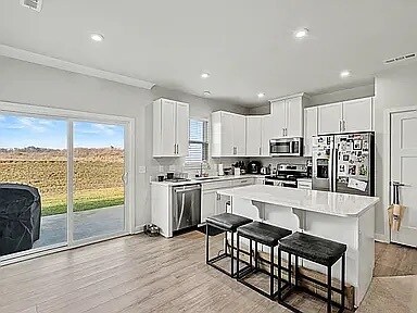 Building Photo - 1145 Riverbrook Dr