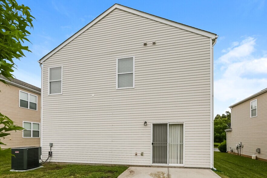 Building Photo - 9222 Cotton Gum Rd