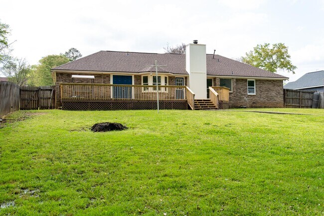 Building Photo - 43 Lee Road 983