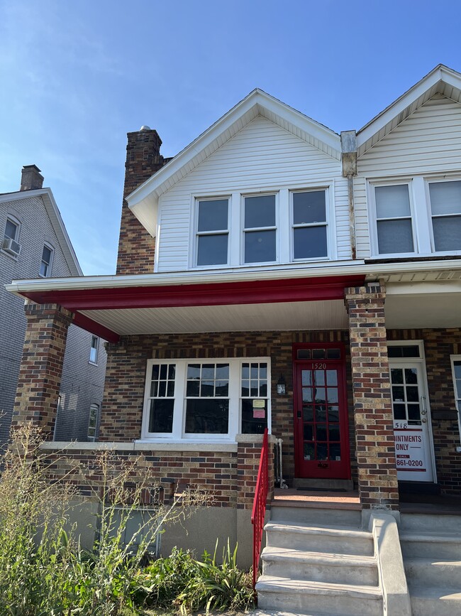Primary Photo - 1520 W Broad St