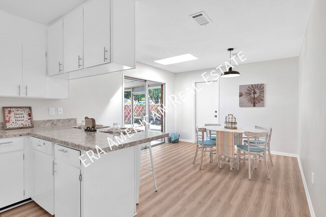 Building Photo - 131 Holmes Blvd NW