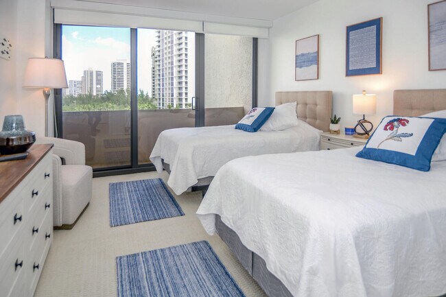 Building Photo - 4200 N Ocean Dr
