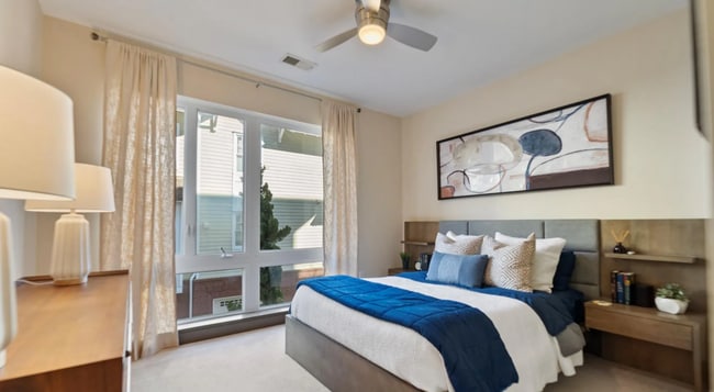 Building Photo - Beautiful Condo In Dilworth!
