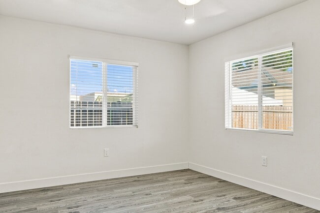 Building Photo - 2300 Brundage Ln