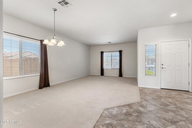 Building Photo - 10831 E Sylvan Ave