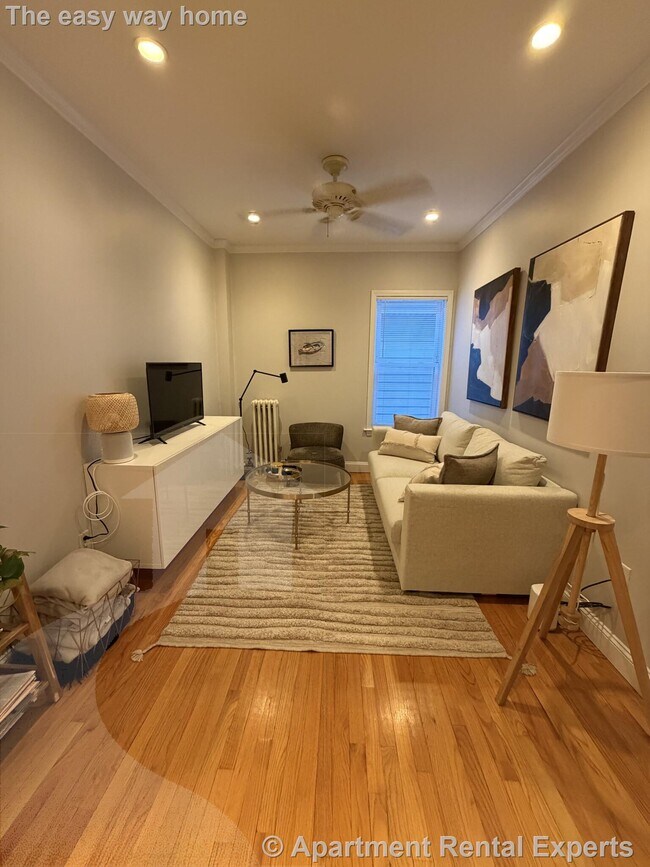 Building Photo - 1576 Cambridge St