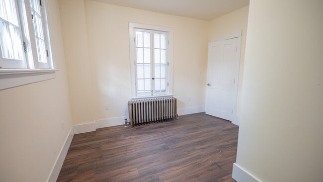 Building Photo - 21 Hungerford Terrace