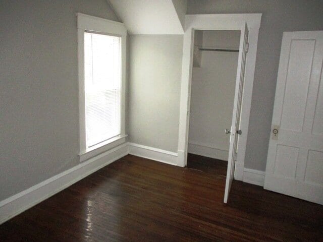 Building Photo - 511 E Olive St