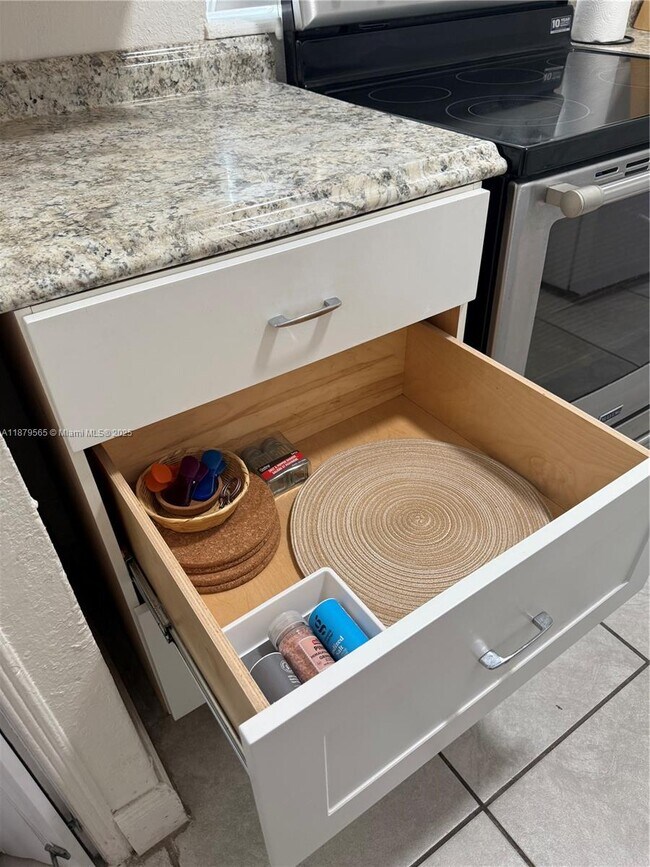 Building Photo - 27 NW 44th St