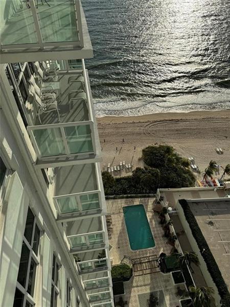Building Photo - 3550 Galt Ocean Dr
